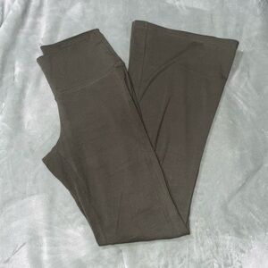 Women’s Mid-Waist Flare Leg Pants - Olive Green
